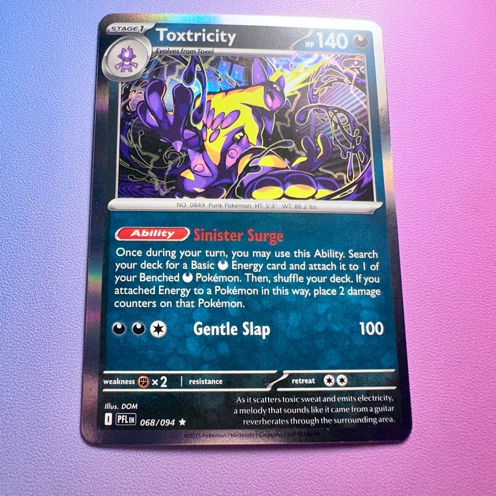 toxtricity - 068/094 (holo rare) — pokemon: phantasmal flames
